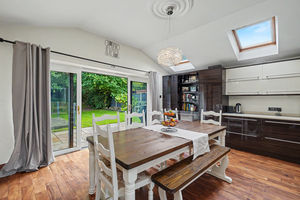 Avondale Road Inkersall